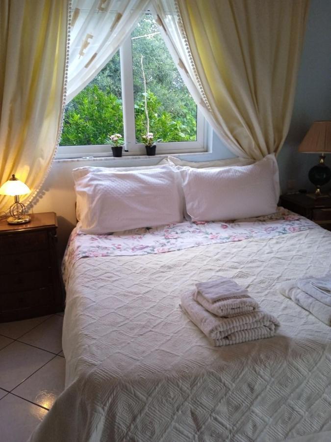 Rosemary House Guest House Sarande Bagian luar foto