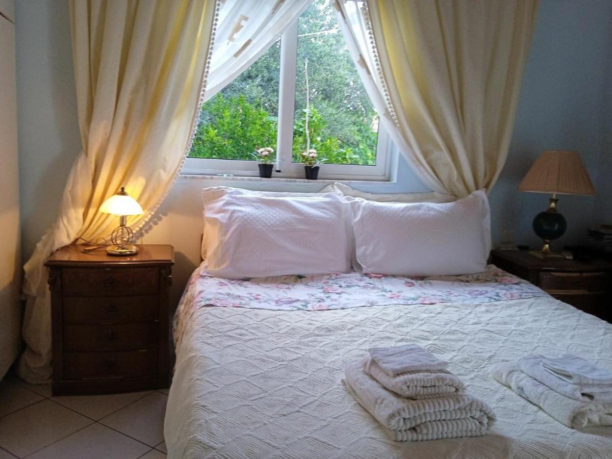 Rosemary House Guest House Sarande Bagian luar foto