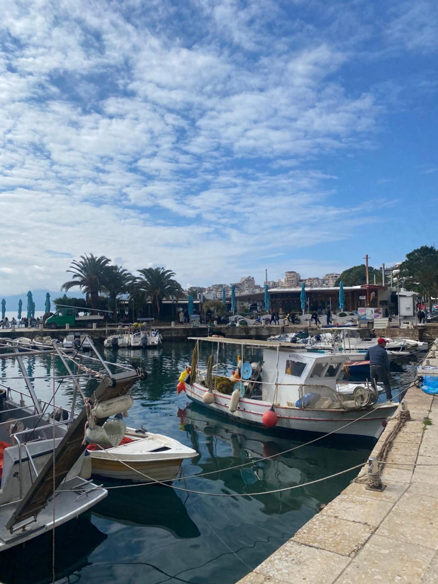 Rosemary House Guest House Sarande Bagian luar foto